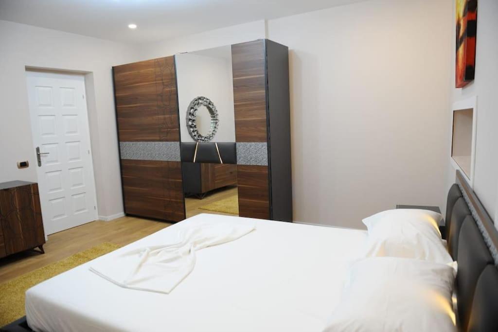 Apartmán Grandpa House App.1 Tirana Exteriér fotografie